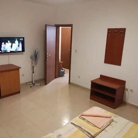 招待所 кадиеви